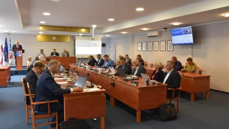 Tczew - Zarząd Powiatu z wotum zaufania i absolutorium