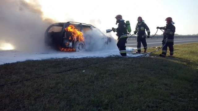 Tczew - A1. Auto stanęło w płomieniach