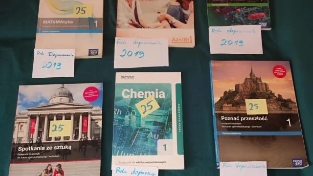 Tczew - Sprzedam podręczniki do1i2klasy liceum i technikum