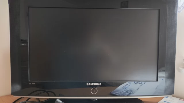 Tczew - Telewizor Samsung 26 cali LE26S81B