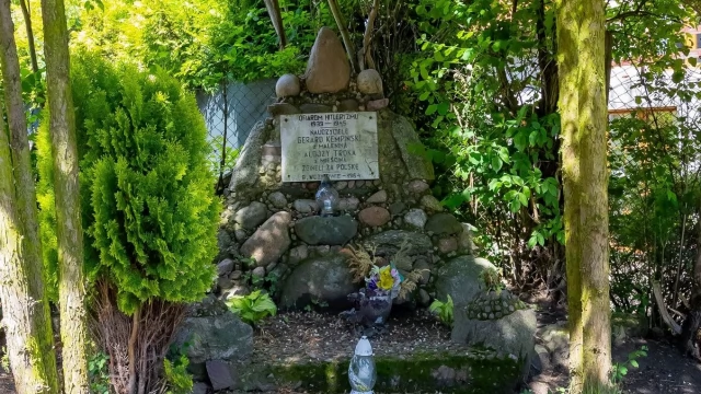 Tczew - Odnowią miejsce pamięci w Maleninie - podpisano umowę na projekt