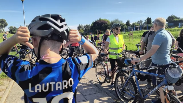 Tczew - Rowerzyści przejechali przez miasto na charytatywny finał