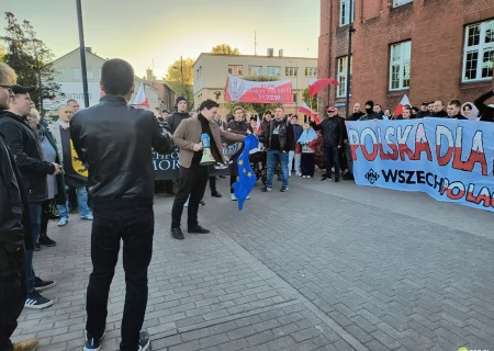 Tczew - Antyimigracyjny protest środowisk prawicowych