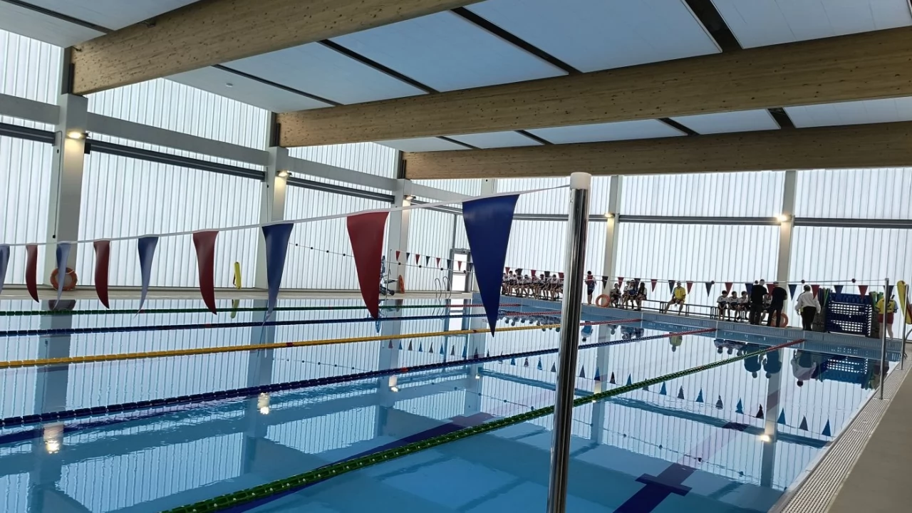 Tczew - Basen przy "12" otwarty