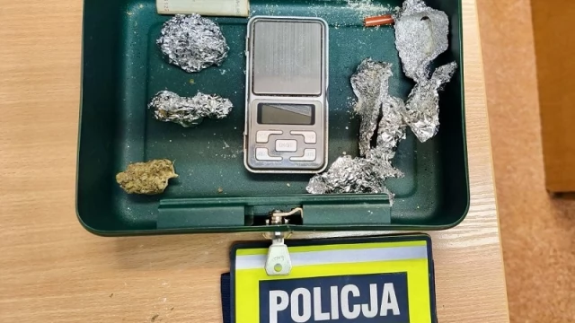 Tczew - Policjanci zatrzymali dwóch mężczyzn w sprawie narkotyków