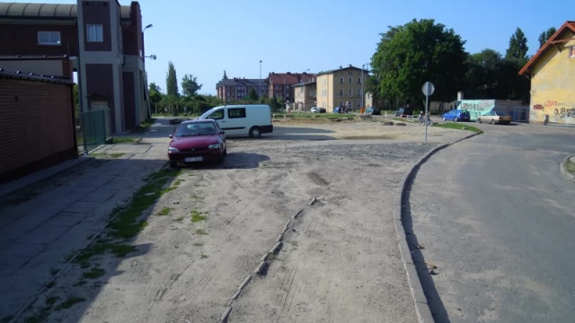 Tczew - Miał być zielony skwer - jest betonowy plac - Osiedle Zatorze