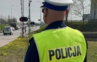 Tczew - O krok od tragedii na torach. Maszynista zdążył wyhamować skład