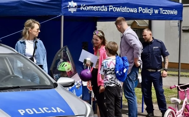 Tczew - Policjanci z Tczewa na sportowym wydarzeniu w Miłobądzu