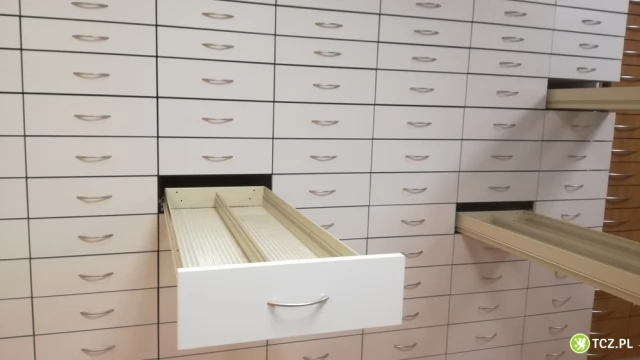 Tczew - Meble apteczne szuflady głębokiego składownia sprz