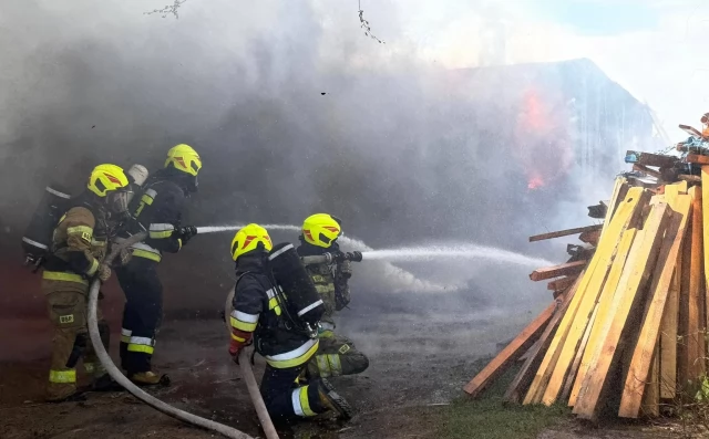 Tczew - 10 zastępów straży gasiło pożar w gminie Gniew