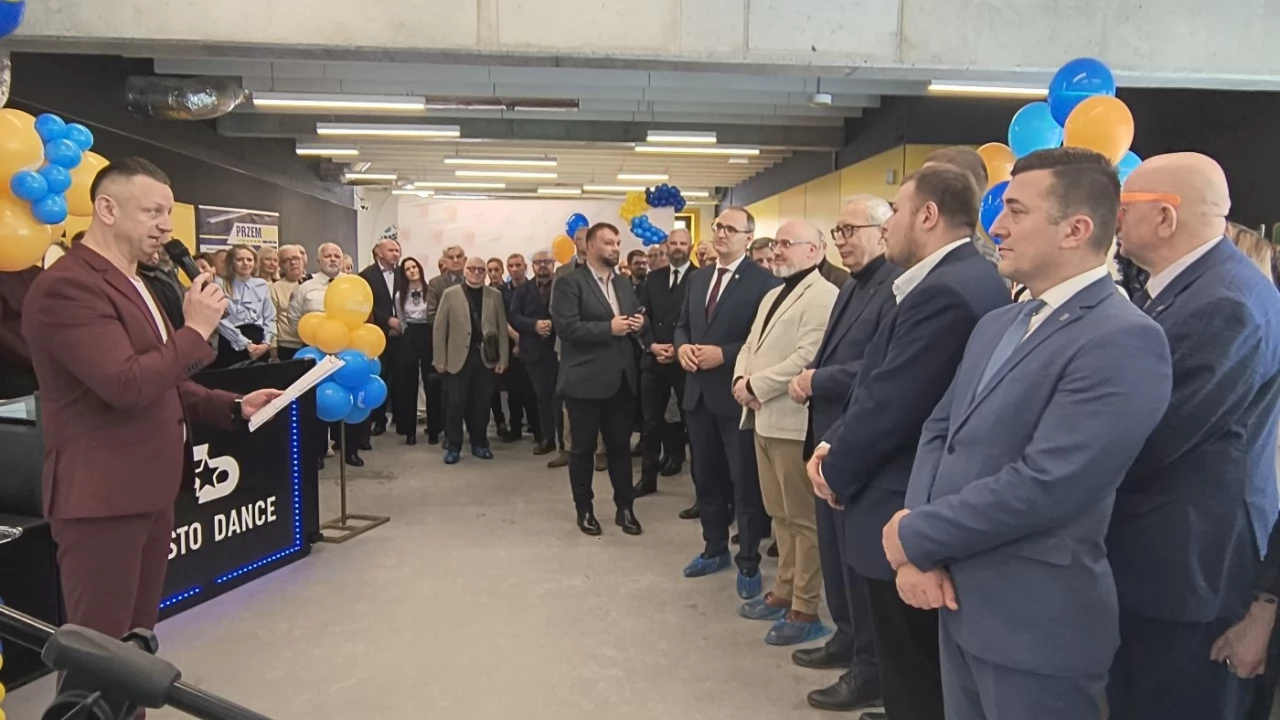 Tczew - Basen przy "12" otwarty