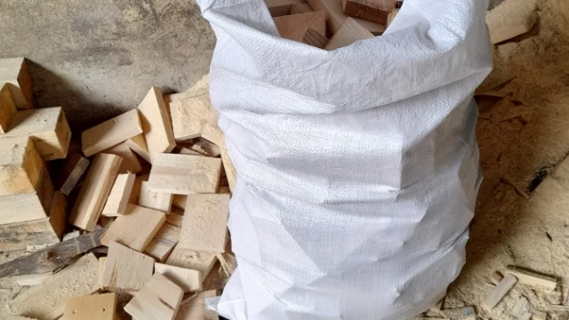 Tczew - drewno opałowe, workowane, dowóz w Tczewie gratis!