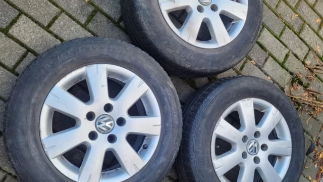 Tczew - Opony letnie + felgi alumuniowe VW Touran 195/65/1