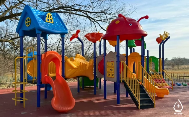 Tczew - Nowe place zabaw w pelplińskich żłobkach