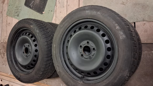 Tczew - Opony zimowe 16 cali felgi stalowe