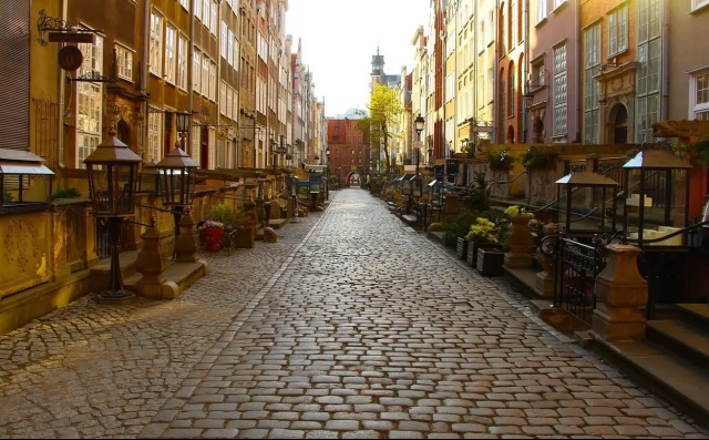 Tczew - Kariera nad morzem. Jak sprawdzić stabilność i opinie o gdańskim pracodawcy w internecie?