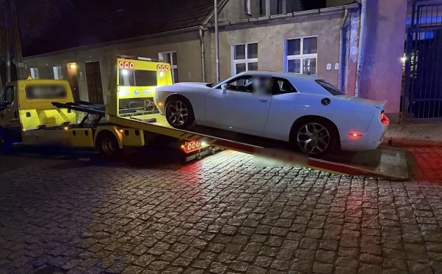 Tczew - Auta skończyły na lawecie, kierowcy odpowiedzą za jazdę pod wpływem narkotyków