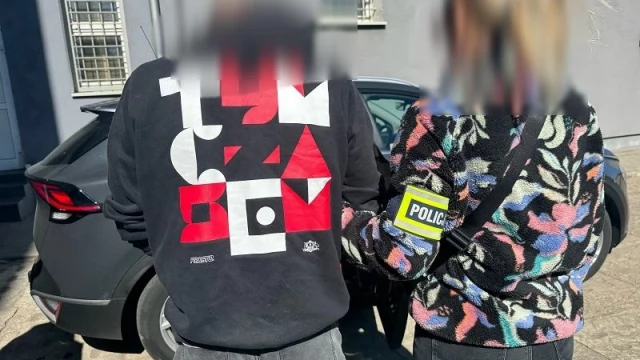 Tczew - Uderzył swoją ofiarę i ukradł pieniądze oraz dokumenty. Ale to nie wszystko
