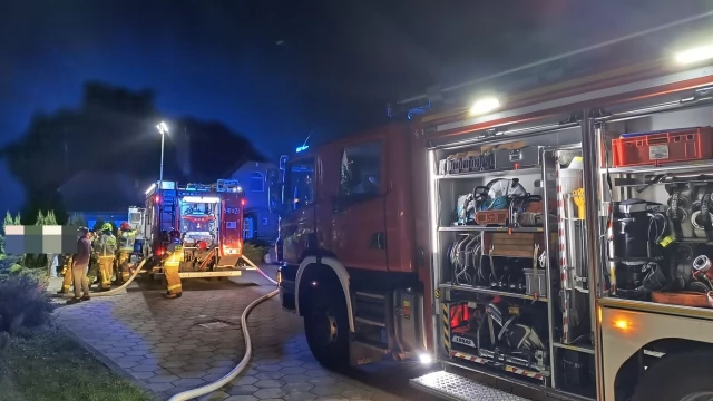 Tczew - Pożar w Rokitkach. W akcji siedem zastępów straży