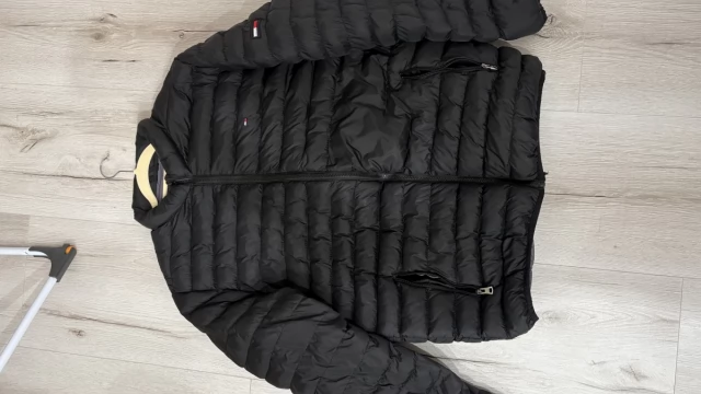Tczew - sprzedam kurtkę zimową Tommy Hilfiger