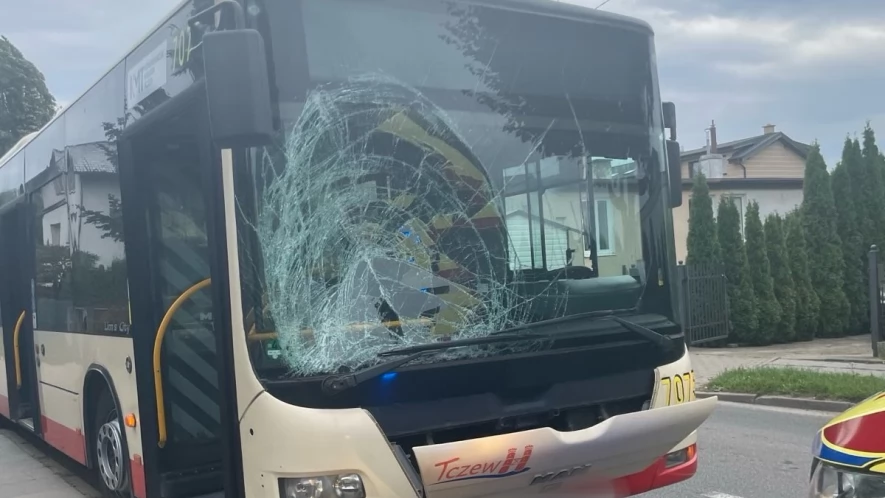 16-latek potrącony przez autobus. Rowerzysta nie ustąpił pierwszeństwa
