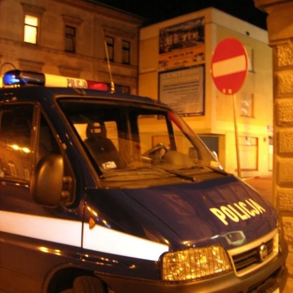 17-latek napadł na swojego sąsiada