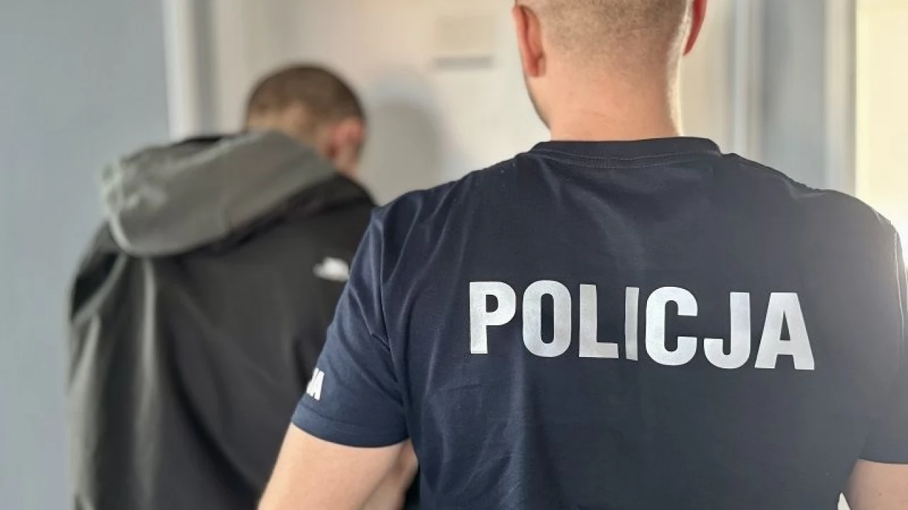 Amator kawy i walentynkowych upominków ustalony przez kryminalnych