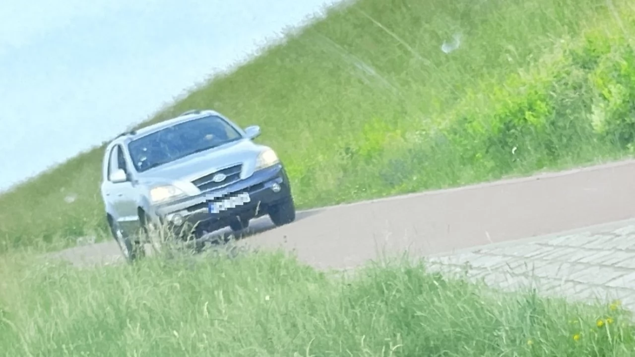 Auta na ścieżkach rowerowych!
