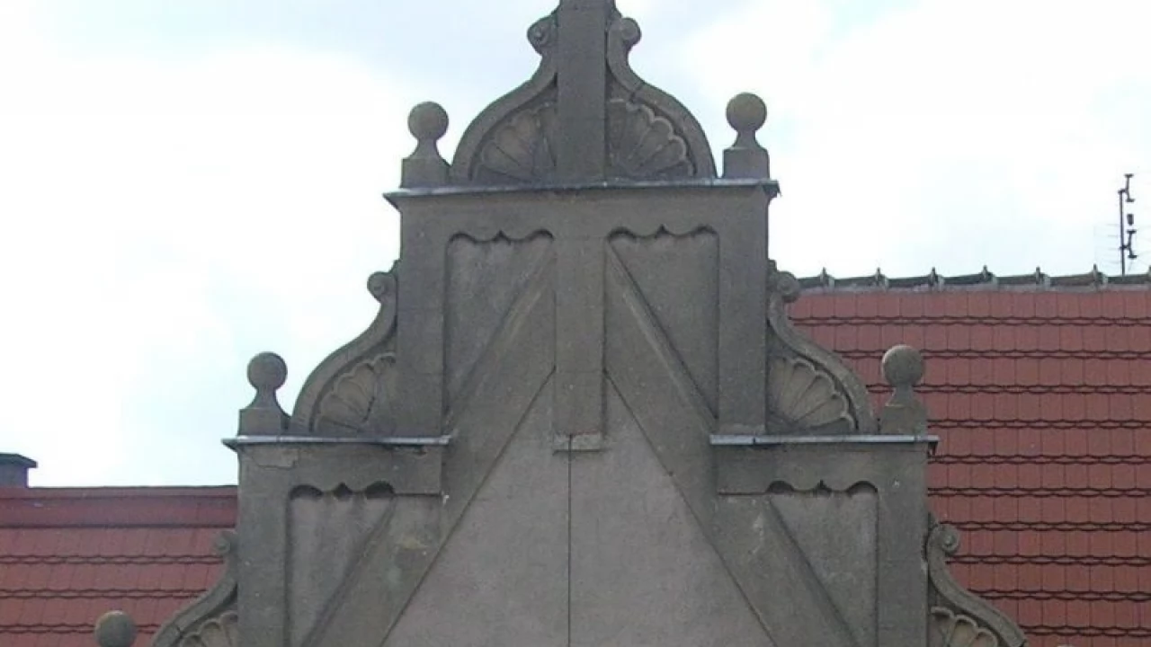 Mogła zawalić się część kamienicy