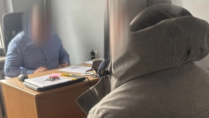 Zatrzymał się na stacji paliw - z "paki" zwinęli mu 10 telewizorów!