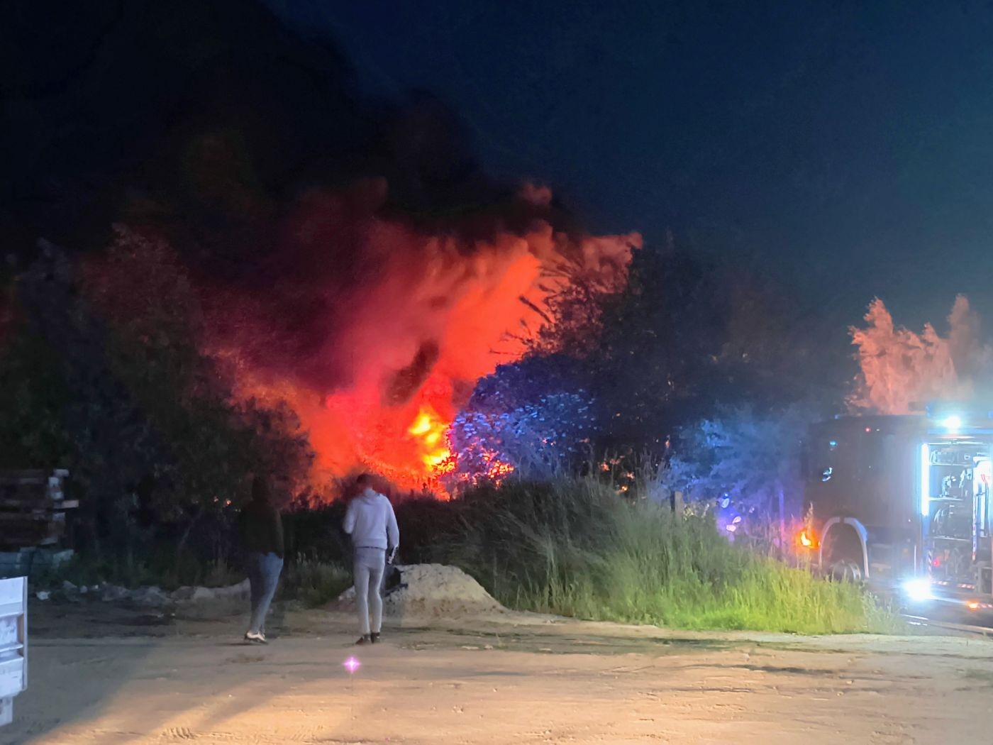 Kłęby czarnego dymu nad Tczewem - trwa akcja gaśnicza - Aktualności