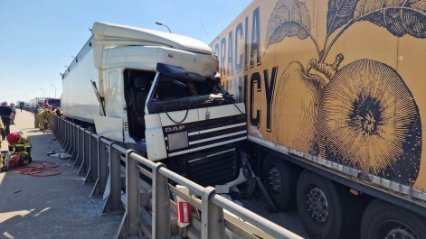 Tczew - Poważny wypadek z udziałem ciężarówek, na miejsce leci LPR