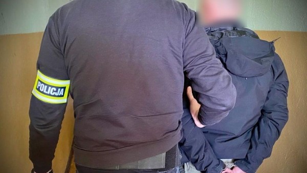 Tczew - Kryminalni zatrzymali 44-latka, który kradł perfumy i sztuczne rzęsy