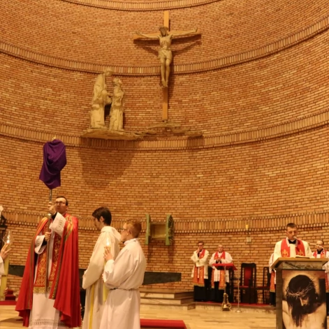 Tczew - Wielki Piątek w kościele NMP Matki Kościoła