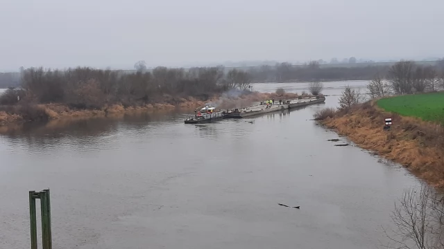 Tczew - Wielkogabarytowy zestaw na Wiśle