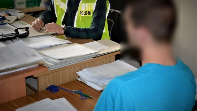 Tczew - Policyjny dozór dla 30-latka za kradzież mercedesa
