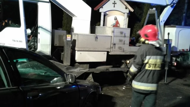 Tczew - Turze. Pracownik naprawiający oświetlenie trafił do szpitala