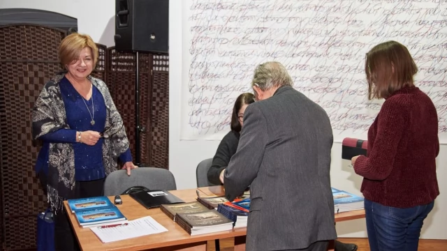 Tczew - Tłumy mieszkańców na promocji kolejnego "Albumu Tczewskiego"