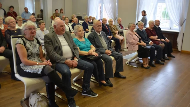 Tczew - Jubilaci o recepcie na długotrwałe pożycie: "W dzień się kłócić, w nocy godzić"