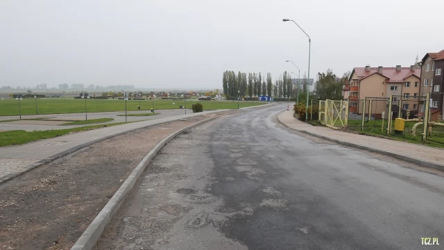 Tczew - Nowe chodniki nad Wisłą [FOTO] [bez komentarza]