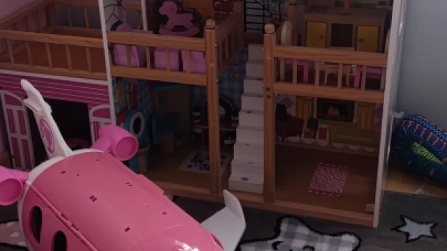 Tczew - Sprzedam wielki domek dla lalek + samolot!