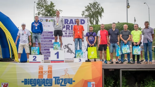 Tczew - Biegacze w hołdzie Kazimierzowi Piechowskiemu