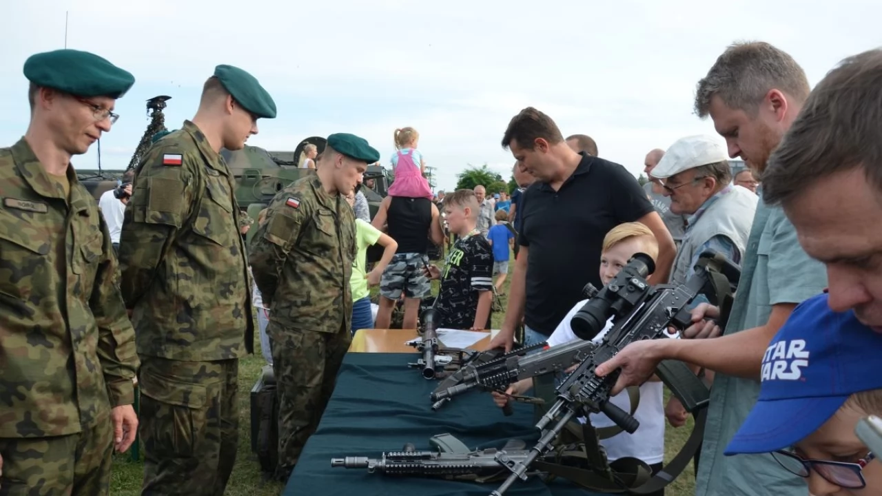 Tczew - Piknik historyczno - militarny na bulwarze