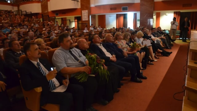 Tczew - Ruszył Zlot Szkół Sienkiewiczowskich. Wśród gości m. in. znana aktorka i prawnuczka pisarza