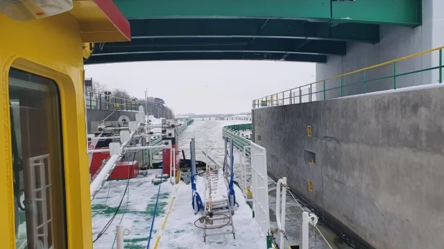 Tczew - Pierwszy patrol lodołamaczy w sezonie zimowym