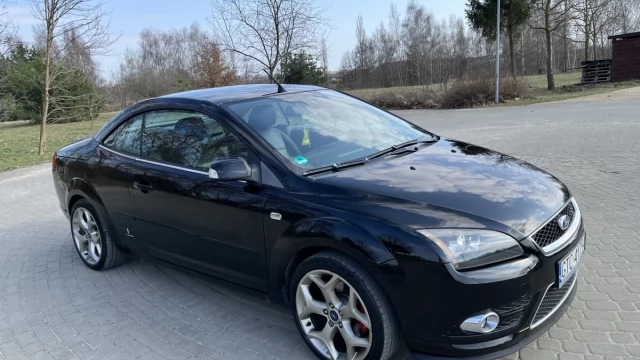 Tczew - Ford Focus 2.0 16V Titanium