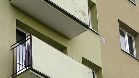 Tczew - Uwaga na spadające przedmioty i nieczystości