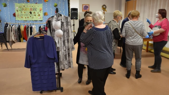 Tczew - Drugie życie dla ubrań, rozrywka dla seniorów