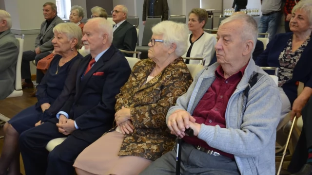 Tczew - Jubilaci o recepcie na długotrwałe pożycie: "W dzień się kłócić, w nocy godzić"