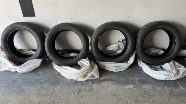 Tczew - Bridgestone Alenza 001 - rozmiar 225/55 R19 letnie